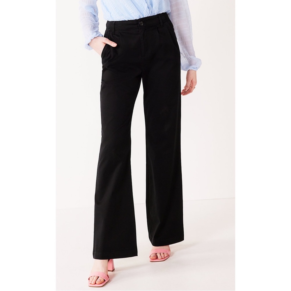 NWT SO Wide Leg Pants High Rise Black Juniors Size 15/32W